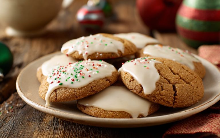 Soft Gingerbread Cookies