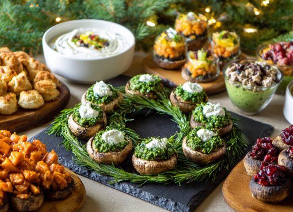 Healthy Holiday Appetizer Platter (Easy Christmas Hosting) Healthy Holiday Appetizer Platter